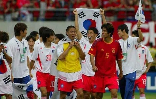 “体育融合文化，助力摆脱门票依赖困境”